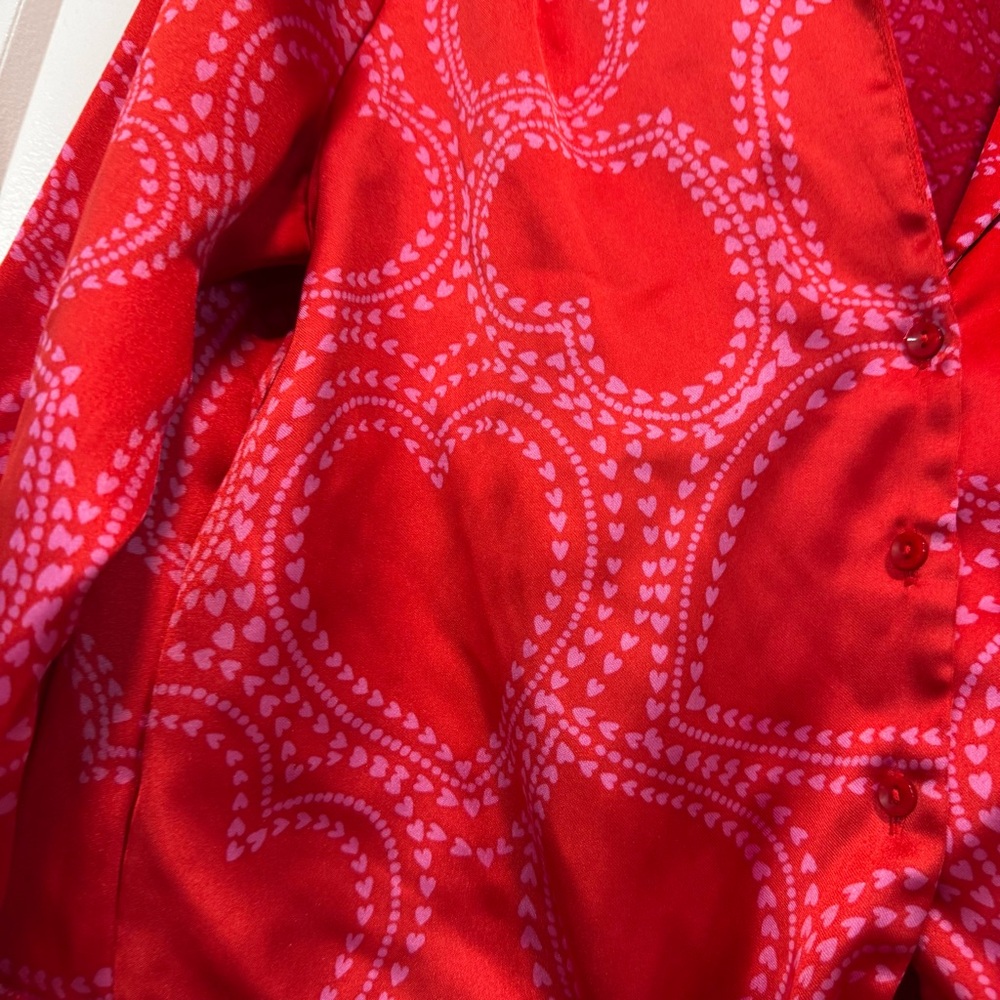 Red Heart Patterned Women's Top - Picture 2 of 3